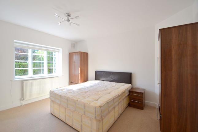 Luxury 2 bedroom in East Finchley – Saraestate